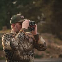 10x42 Binocular Lifestyle Pic 4